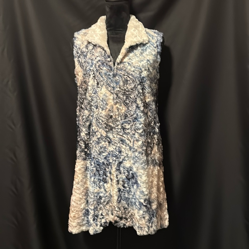 Faux Fur Sleeveless Jacket/Vest